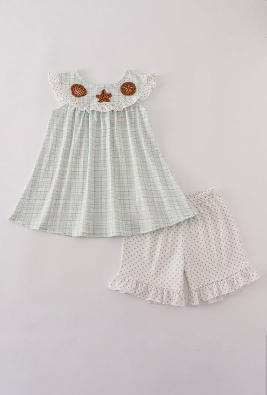 Girl Green plaid seashell short set